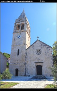 Die Pfarrkirche Sv. Stjepan mit Ausblick auf den Ort