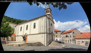 Pfarrkirche Gospa od Ružarije und Statue des fra Grabovac