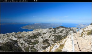 Rundweg mit weitem Blick über Inseln bis nach Split